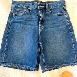 Bermuda Shorts- banana republic